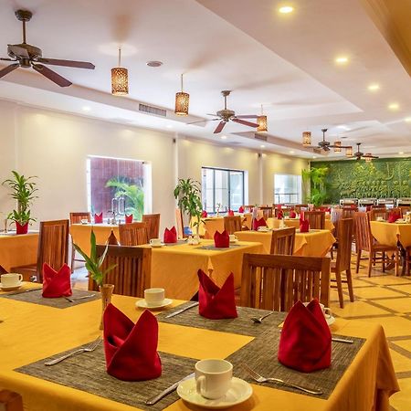 Dragon Royal Angkor Hotell Siem Reap Exteriör bild