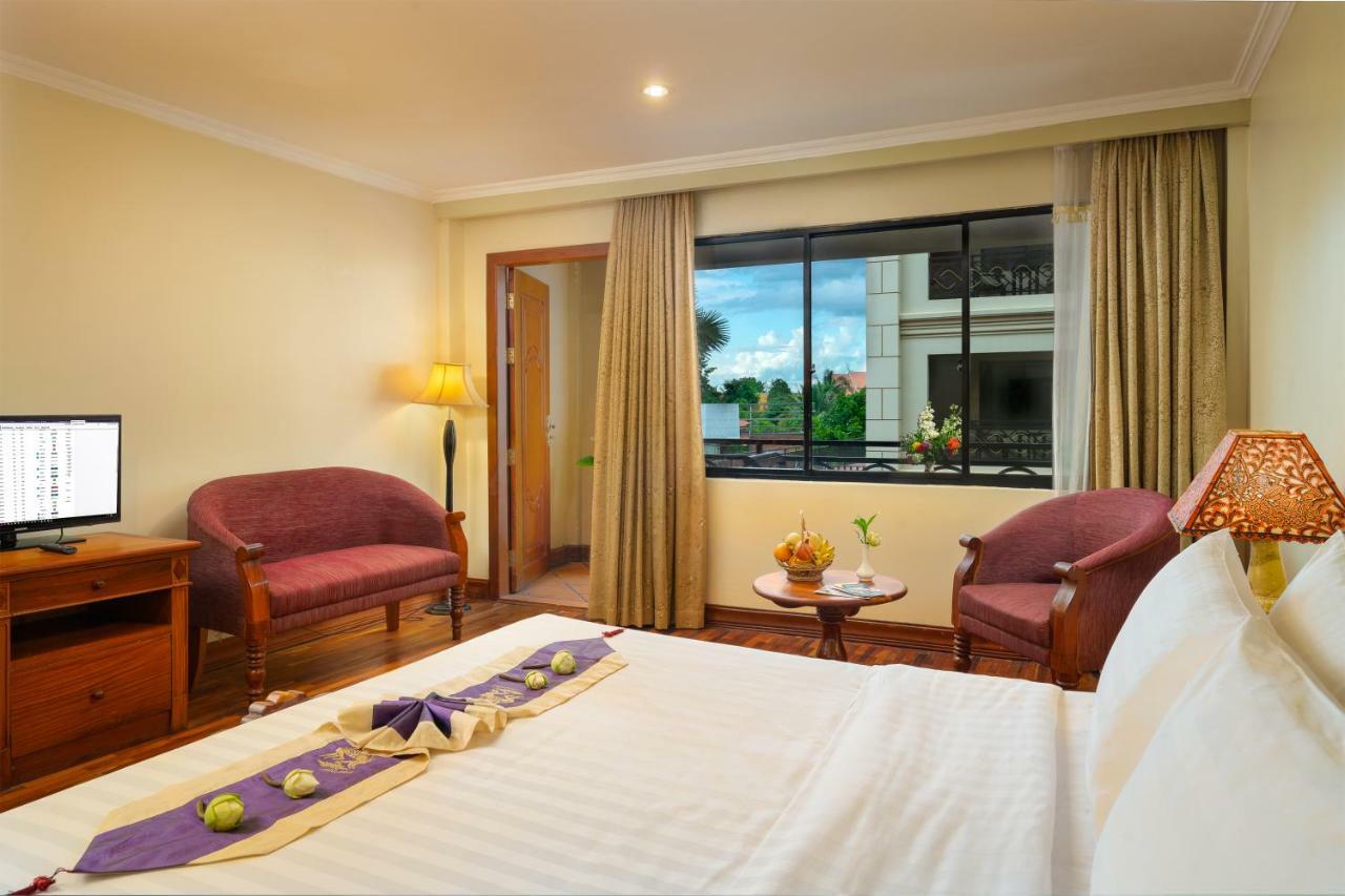Dragon Royal Angkor Hotell Siem Reap Exteriör bild
