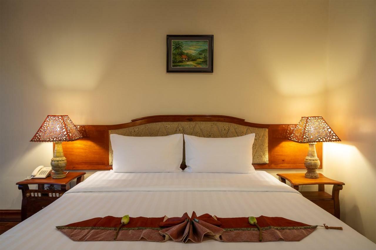Dragon Royal Angkor Hotell Siem Reap Exteriör bild