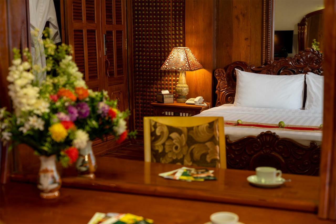 Dragon Royal Angkor Hotell Siem Reap Exteriör bild