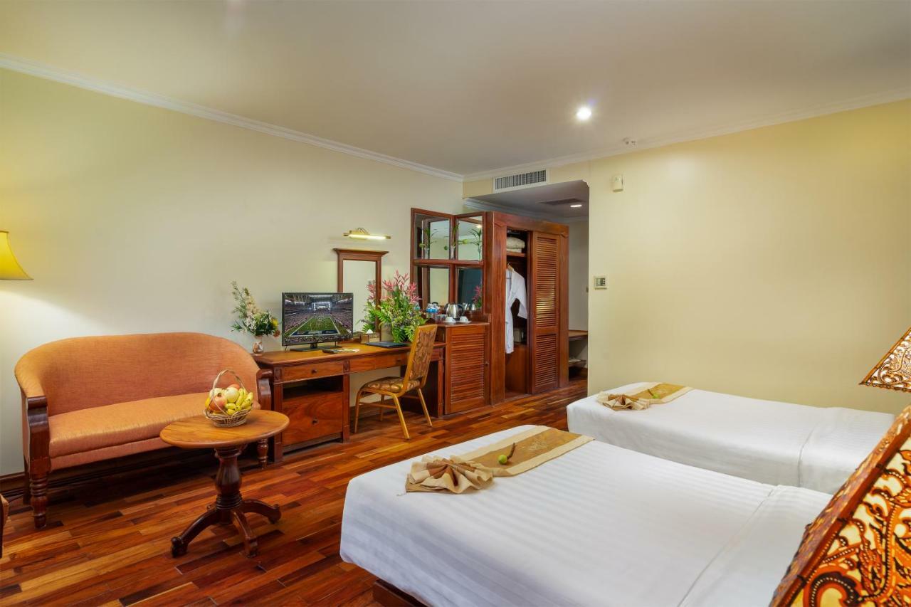 Dragon Royal Angkor Hotell Siem Reap Exteriör bild