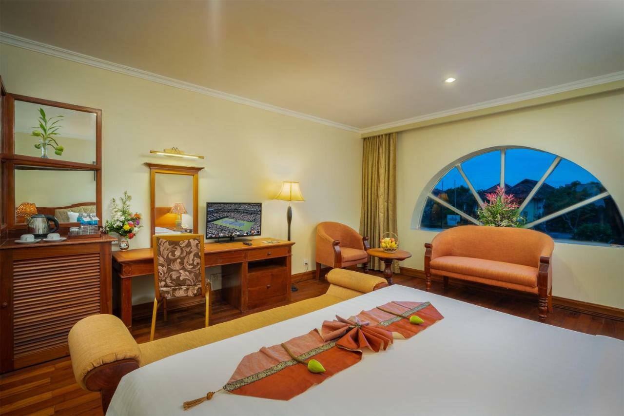 Dragon Royal Angkor Hotell Siem Reap Exteriör bild