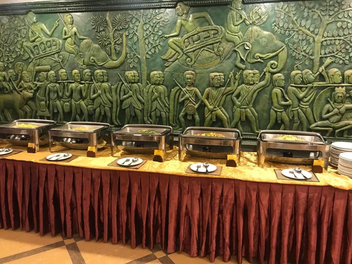 Dragon Royal Angkor Hotell Siem Reap Exteriör bild