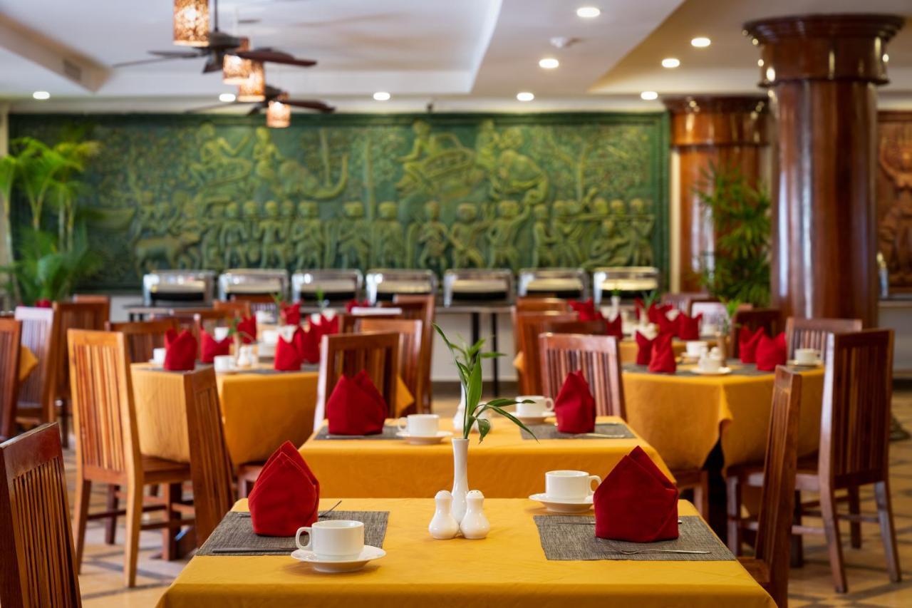 Dragon Royal Angkor Hotell Siem Reap Exteriör bild