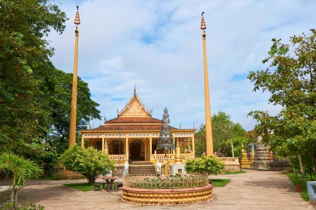 Dragon Royal Angkor Hotell Siem Reap Exteriör bild
