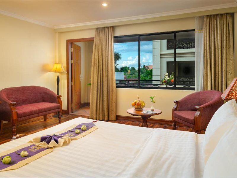 Dragon Royal Angkor Hotell Siem Reap Exteriör bild